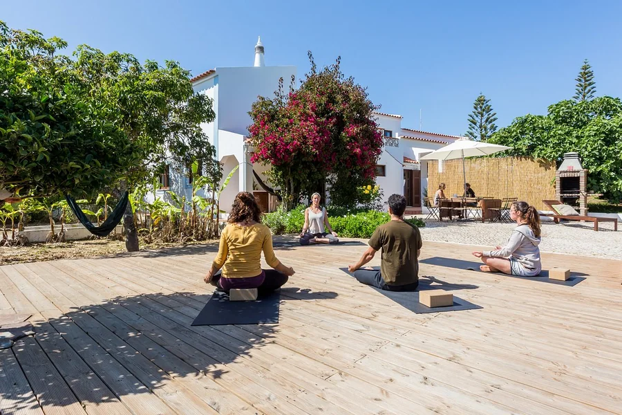 How to Select an Authentic Training Course for the Ultimate Island Retreat